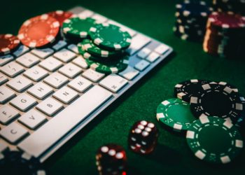 What Attracts People the Most Towards Online Gambling Sites?